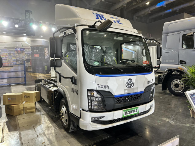 580km高续航 百公里气耗≤6.67kg，乘龙翼威2 CNG增程轻卡来袭！